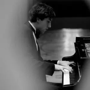 El pianista Davide Ranaldi actua a Son Marroig