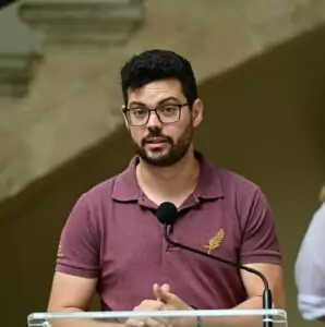 Andreu Fullana: "Anem tan de pressa i consumint tan ràpid que no retenim"