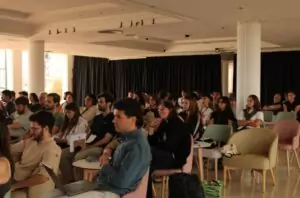Per què el problema de l'habitatge amenaça la llengua?