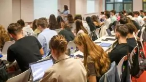 L'ús del català a la UIB: Medicina dobla les classes en un any